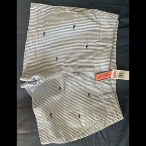 New with tags vineyard vine shorts size 8